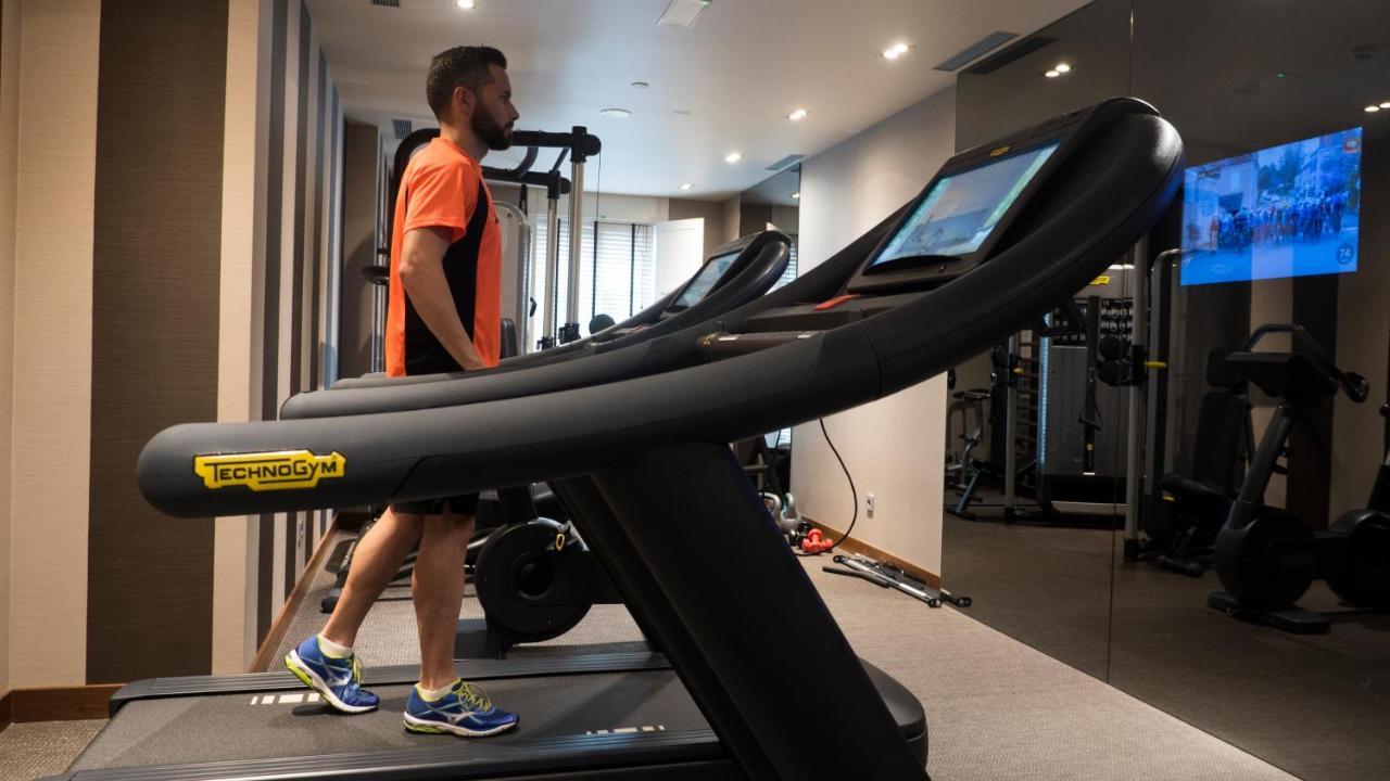 Gran Hotel Nagari Boutique & Spa Виго Экстерьер фото A treadmill