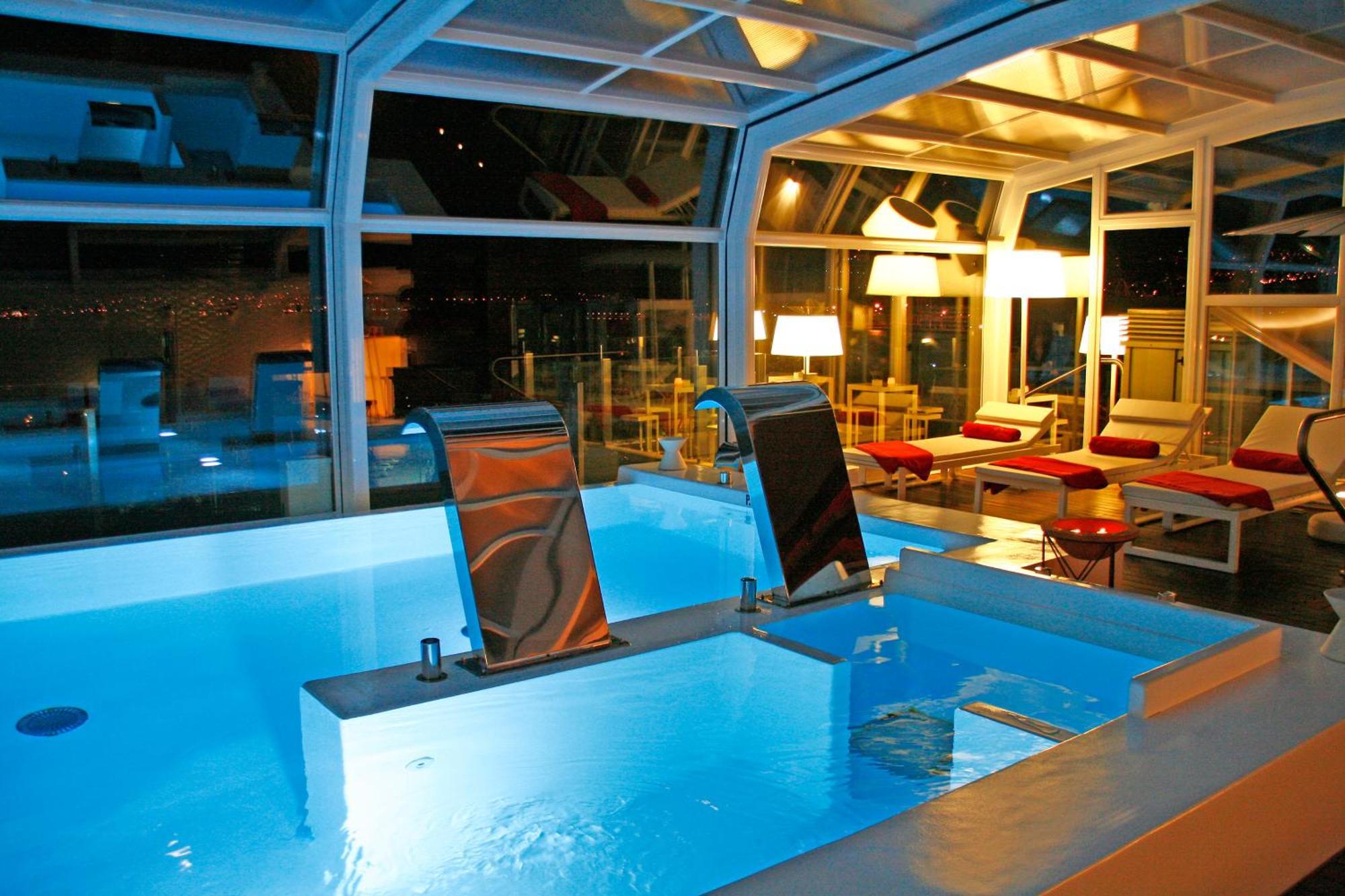 Gran Hotel Nagari Boutique & Spa Виго Экстерьер фото Solarium on board of a cruise ship