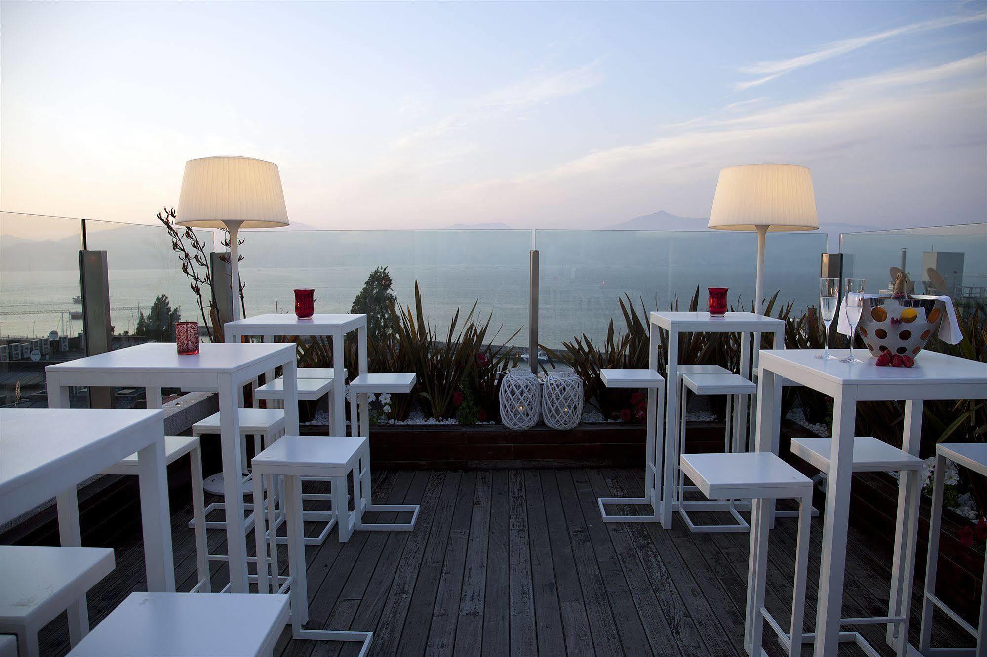 Gran Hotel Nagari Boutique & Spa Виго Экстерьер фото The Sky Bar